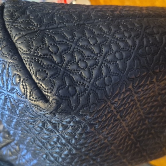 EUC Tory Burch Crossbody With Her New Dust Bag. - Picture 9 of 16